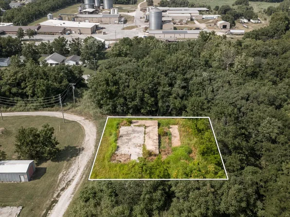 204 N Blake, Stockton, MO 65785