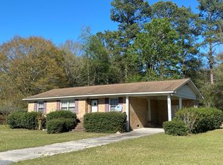 349 Lakeshore Dr, Walterboro, SC 29488
