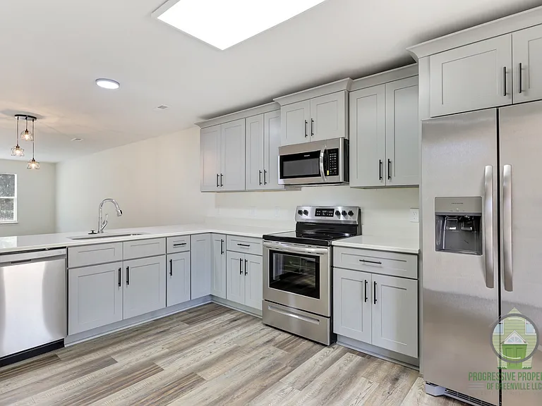 119 Lyman Lodge Rd — Photo 5