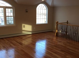 23844 148th Dr, Rosedale, NY 11422