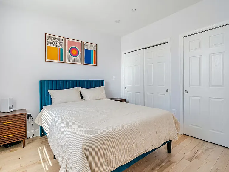 1331 Queen St NE — Photo 43
