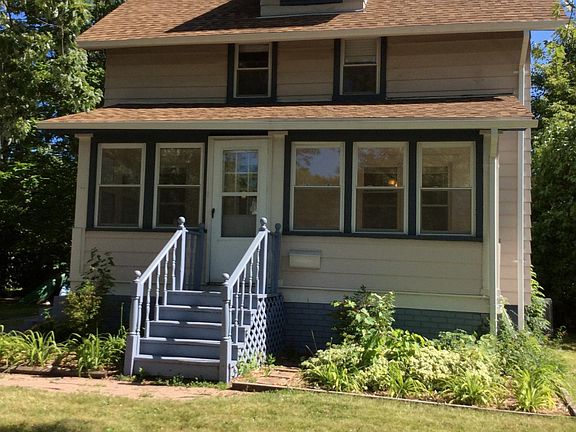 3rd image of 1043 Boston Ave
