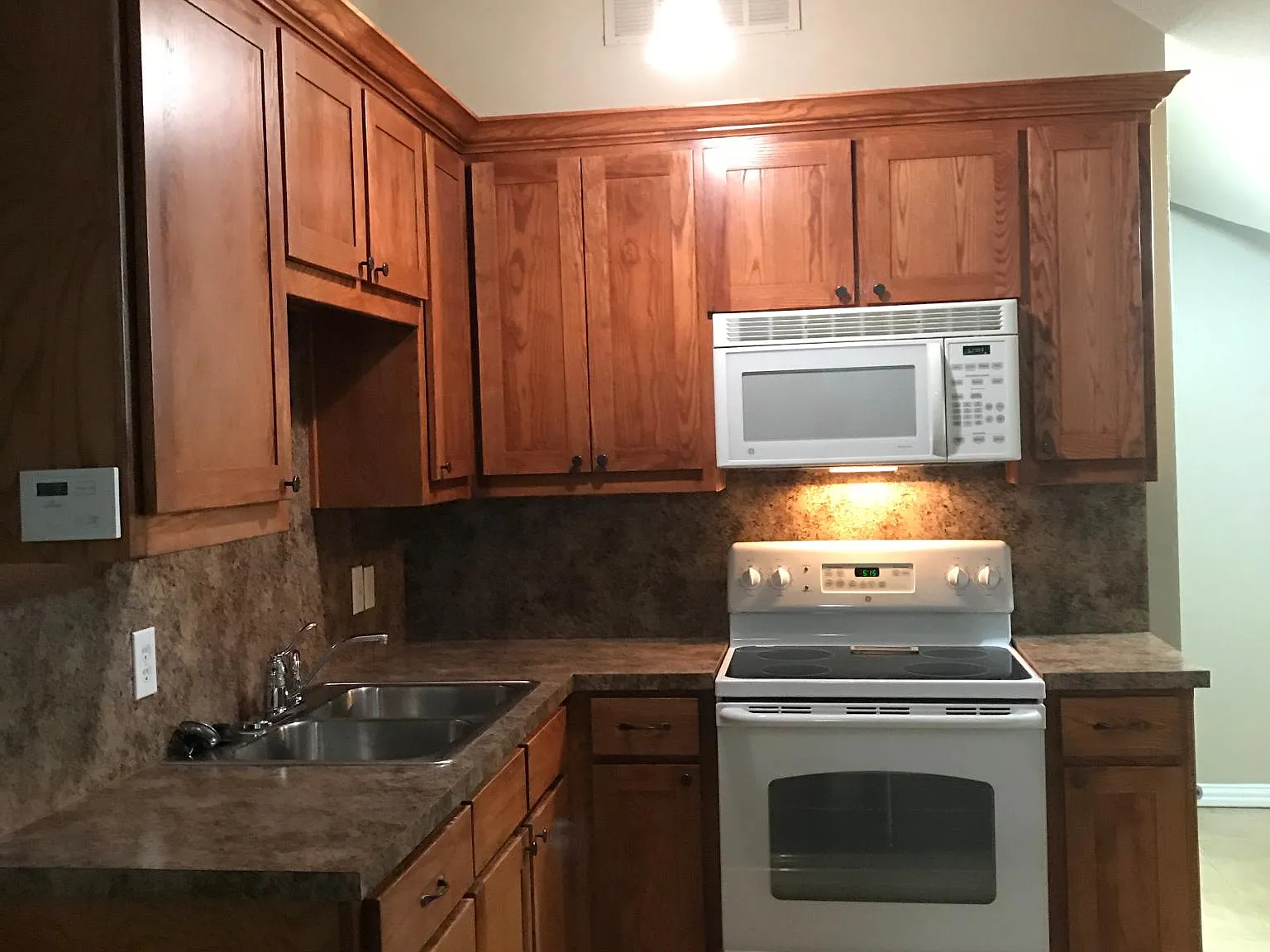 Studio, 500 sqft, $1,075 — Photo 1