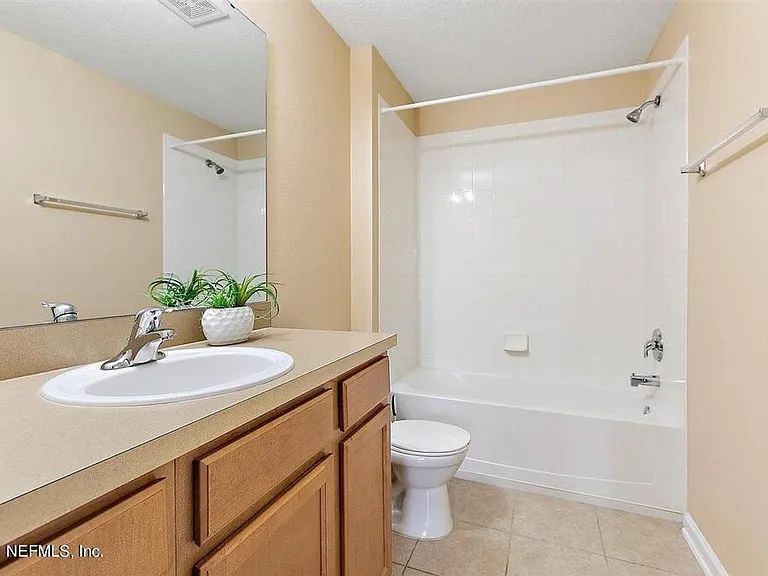 575 Oakleaf Plantation Pkwy #1108 — Photo 9