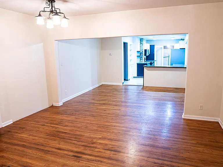 1341 S Keeler Ave — Photo 2