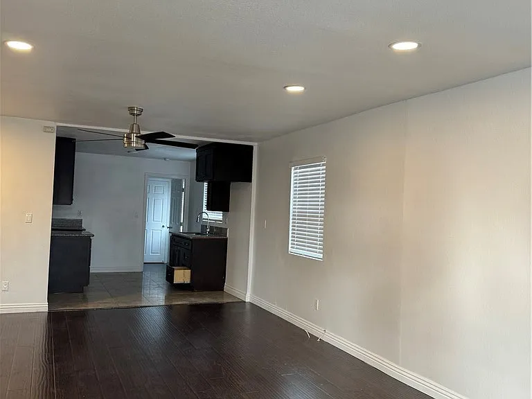 847 W Gage Ave — Photo 9