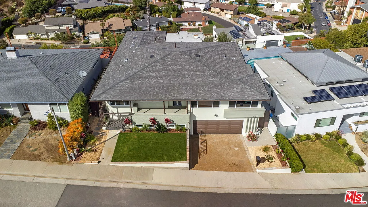 7 bed, 5.5 bath, 3666 sqft, $10,950 — Photo 3