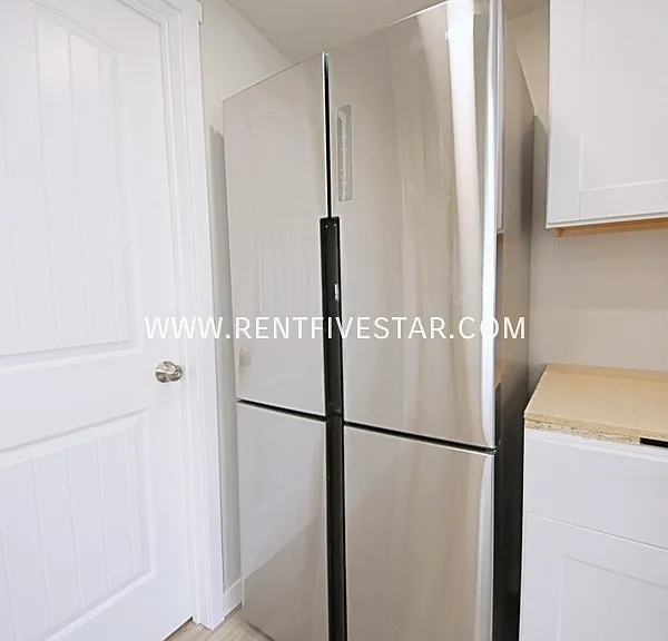 332 Randolph Ave — Photo 5