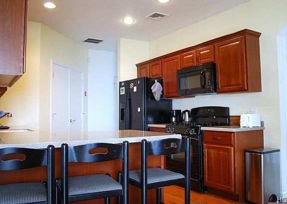 5th image of 810 Half Moon Bay Dr #810
