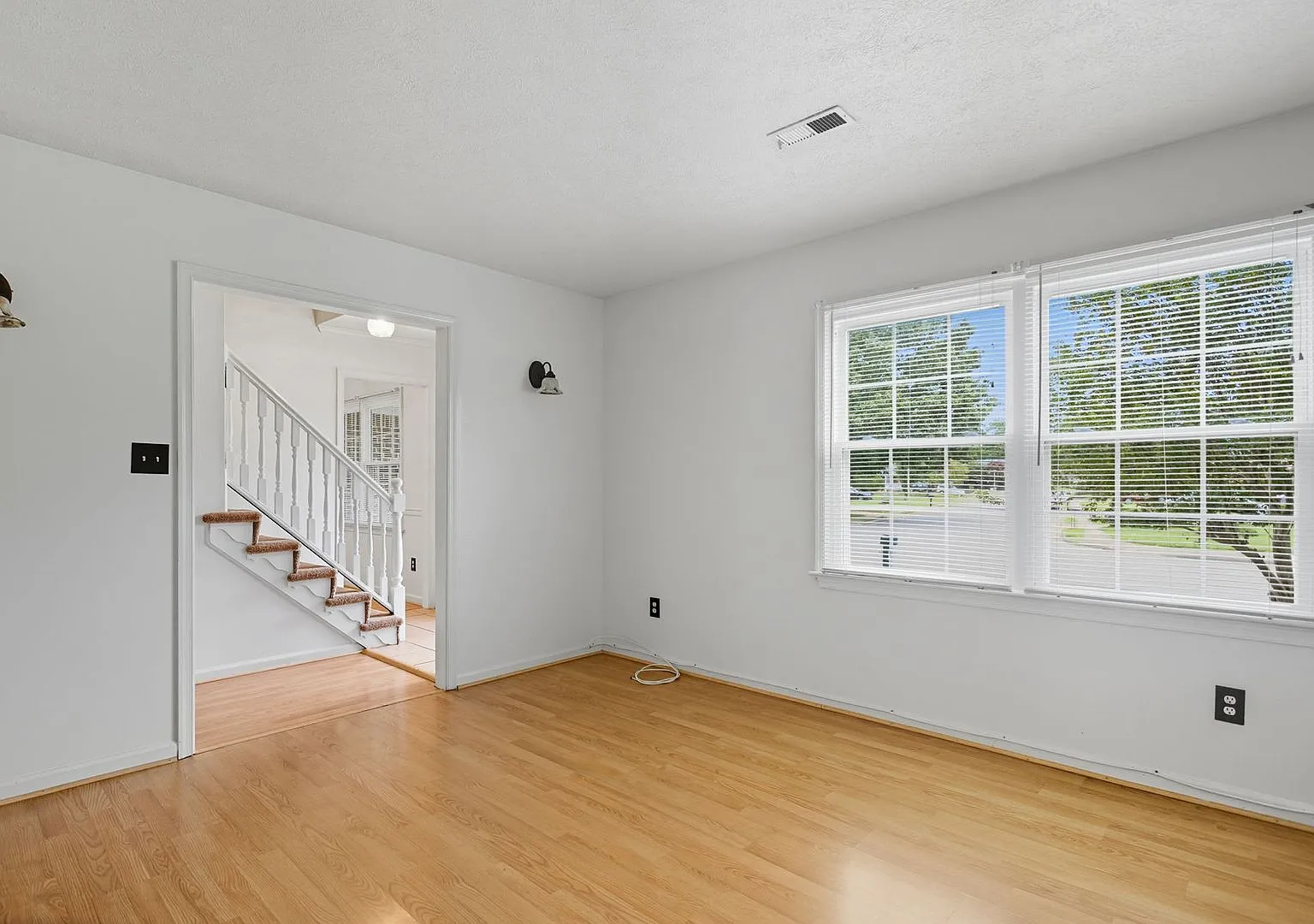 Westview 40 — Photo 4