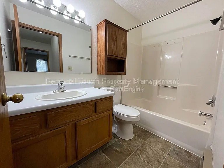 1010 4th Ave S #C — Photo 14