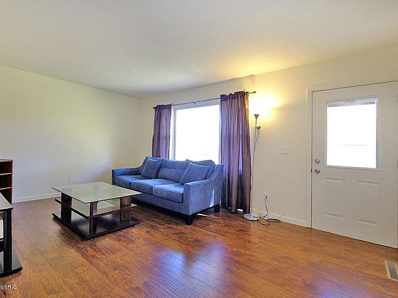 3rd image of 2807 Onondaga Ave