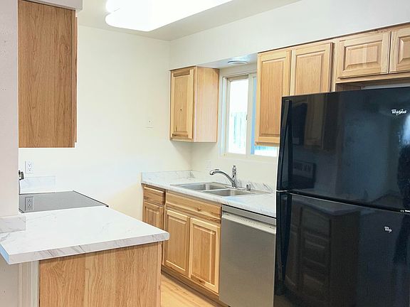 2nd image of 436 E 11th Ave APT 23