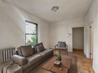 21-48 35th St #4L, Astoria, NY 11105