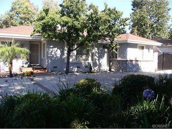 2nd image of 6606 Encino Ave