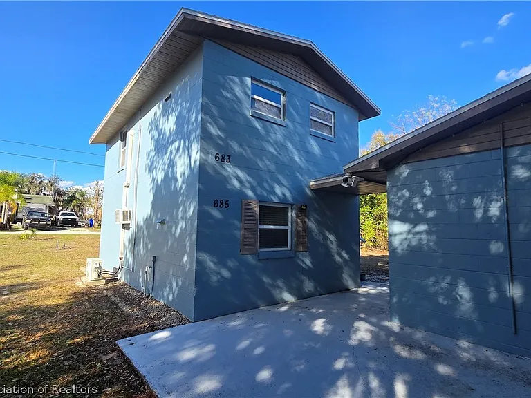 685 Lake June Rd — Photo 15
