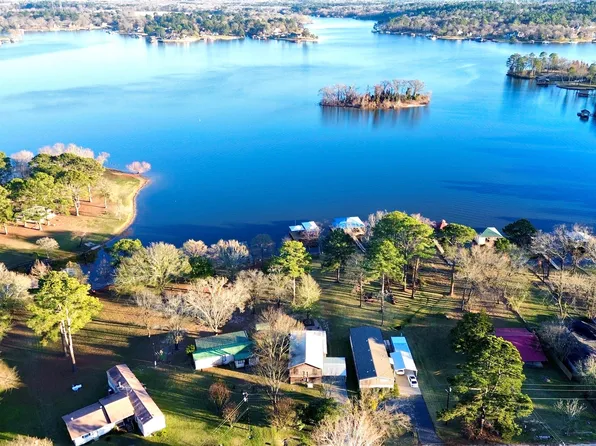 22557 Waterview Cir, Flint, TX 75762