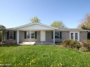 8872 Kuhn Rd, Greencastle, PA 17225