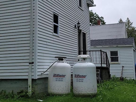 4th image of 63 Washington Street