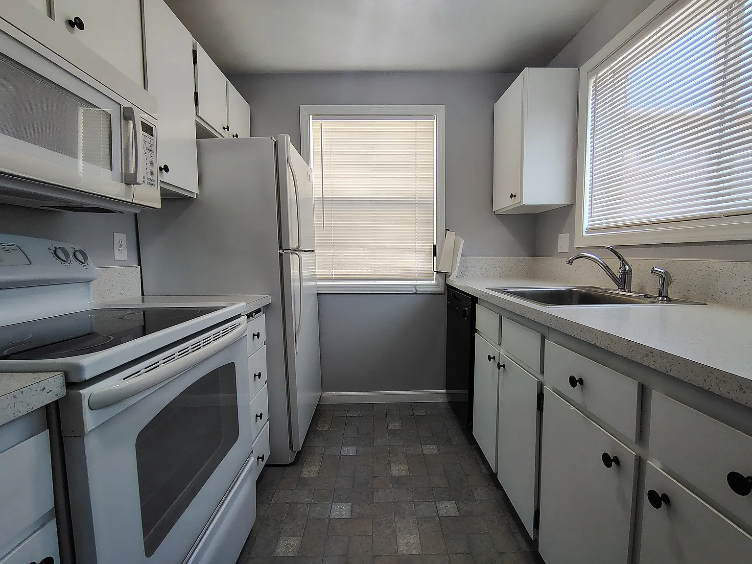 3305 Vittoria Way — Photo 4