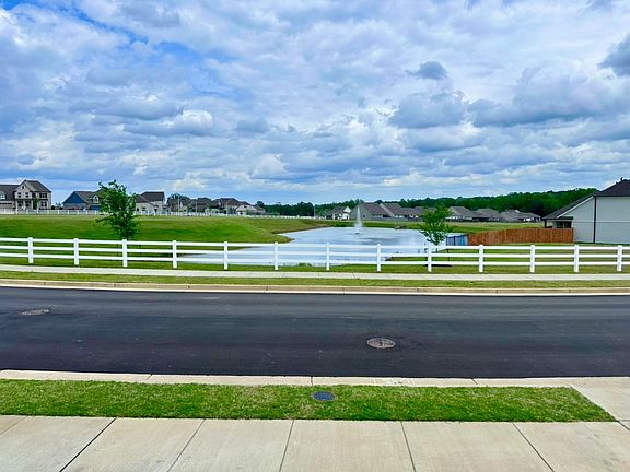 2nd image of 5651 Sacred Oak Ln