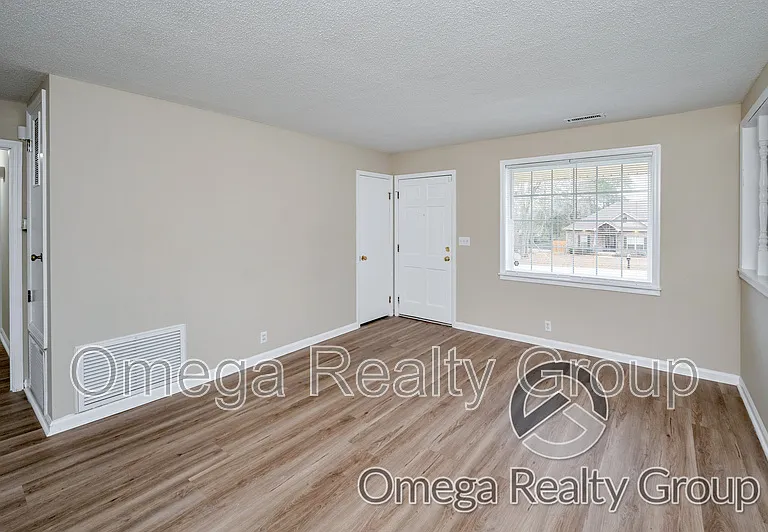 109 Shellfield Rd — Photo 6