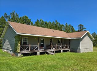 950 Apple Dr, Waycross, GA 31503