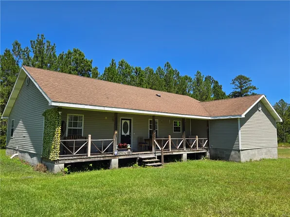 950 Apple Dr, Waycross, GA 31503