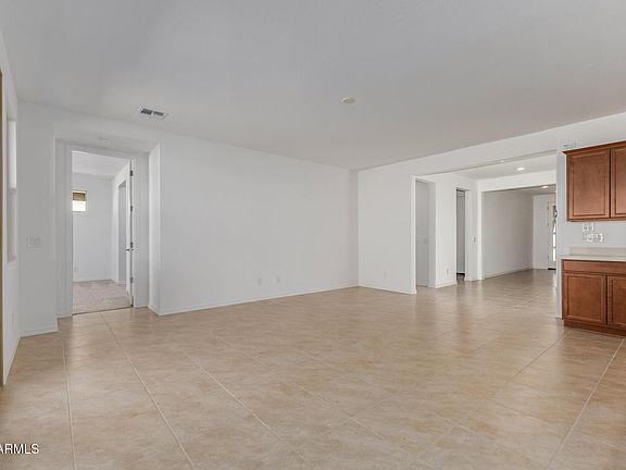 3rd image of 2386 E Dolcetto Drive