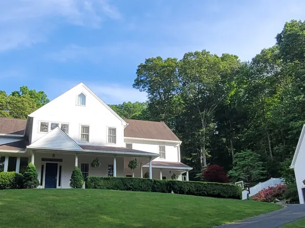 42 Topstone Road, Redding, CT 06896