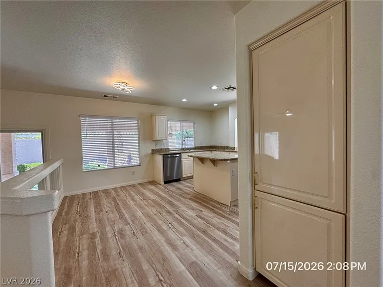 10921 Calcedonian St — Photo 9