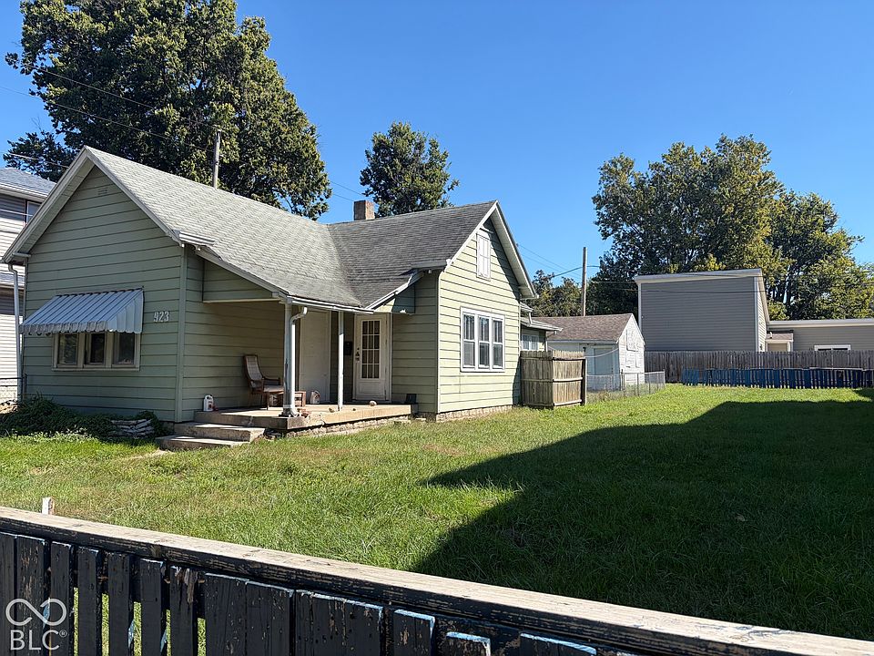 1st image of 923 Spruce St