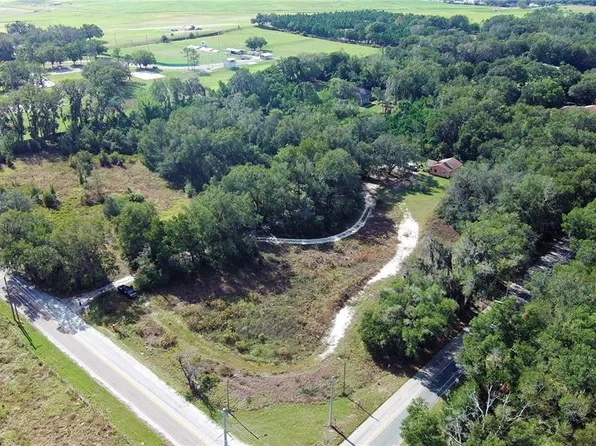 7440 N Taylor Rd, Seffner, FL 33584