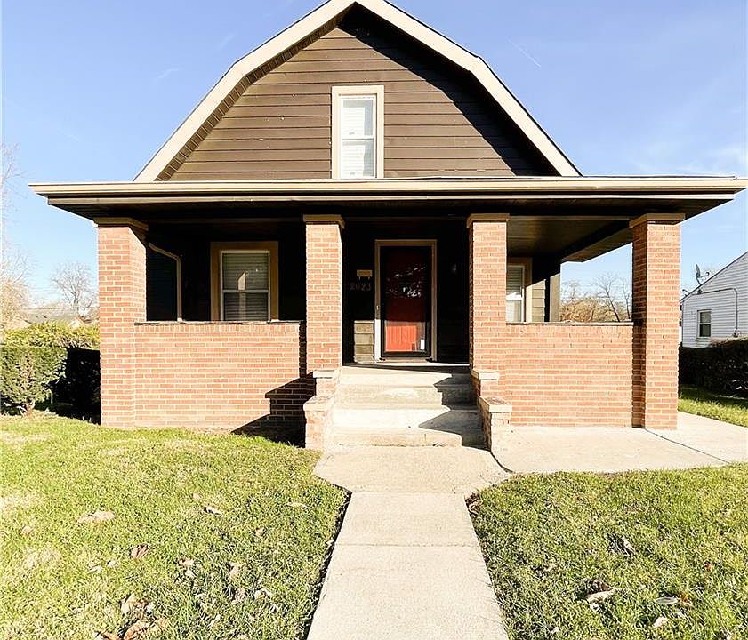 1st image of 2623 NE Caroline Ave