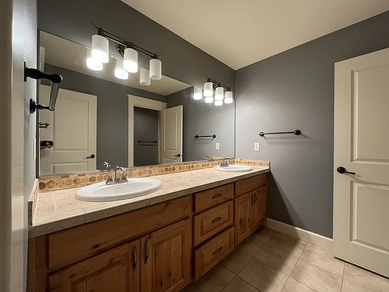 6435 McDuff Ct — Photo 60