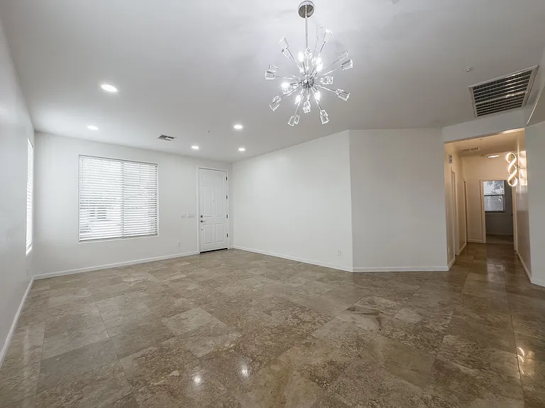 7159 W Caleb Rd — Photo 3