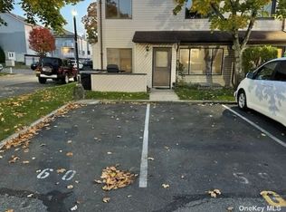 40A Wolkoff Ln, Staten Island, NY 10303