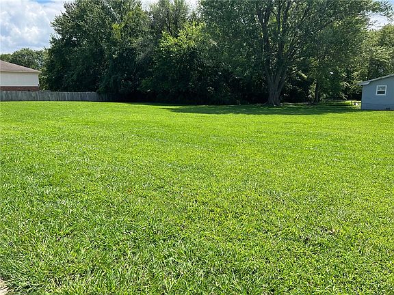 3rd image of Mount Olive & Meadow Ct #1
