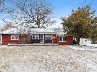 702 E 3rd St, Lockport, IL 60441