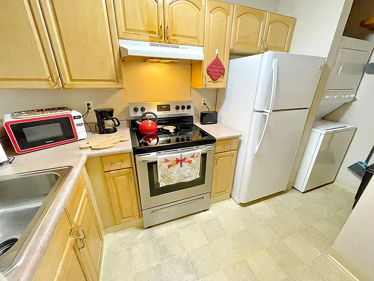 480 Kenolio Rd #5-103 — Photo 16