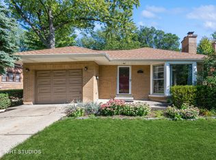 117 S George St, Mount Prospect, IL 60056