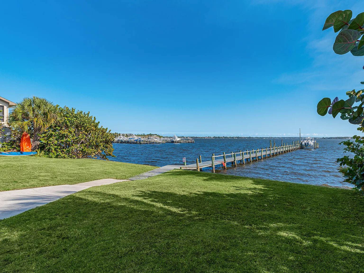 3 bed, 2.0 bath, 1520 sqft, $10,000 — Photo 3