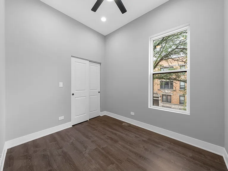 700 S Loomis St #1 — Photo 13