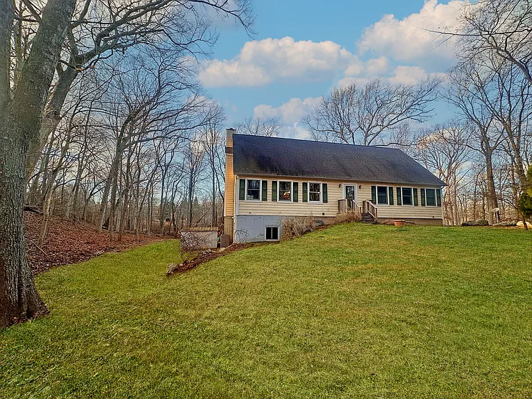 12 Dogwood Ln — Photo 25