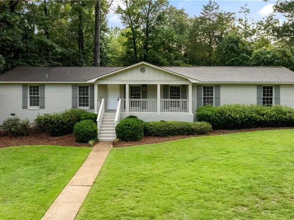 1636 Woodridge Rd, Tuscaloosa, AL 35406