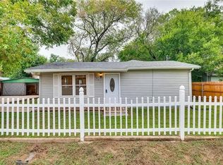 105 N Martin Luther King Jr Blvd, Elgin, TX 78621