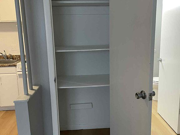 3rd image of 1195 NW Aurora Ave #3