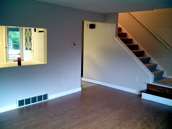 2nd image of 5462 S Park Ave #Left