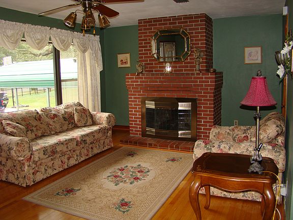 4th image of 7124 Hyde Grove Ave