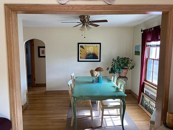 4th image of 2142 Ludington Ave #2142